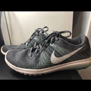 Nike flex shoes
